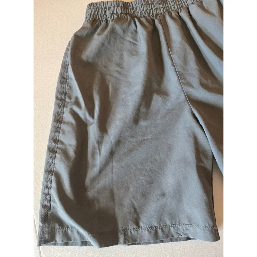 Nike Dri-FIT Boys Youth XL Gray Athletic Shorts Running Training Swoosh Pockets